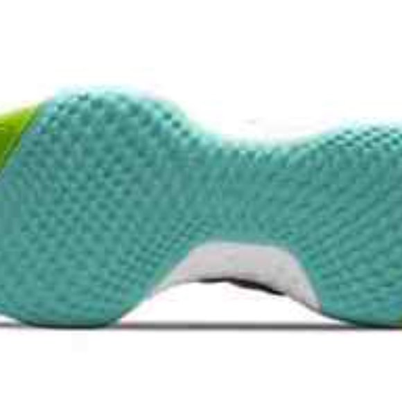 Nike ZoomX Invincible Run Flyknit Volt Bright Mango Running Shoes Women's - Picture 3 of 7